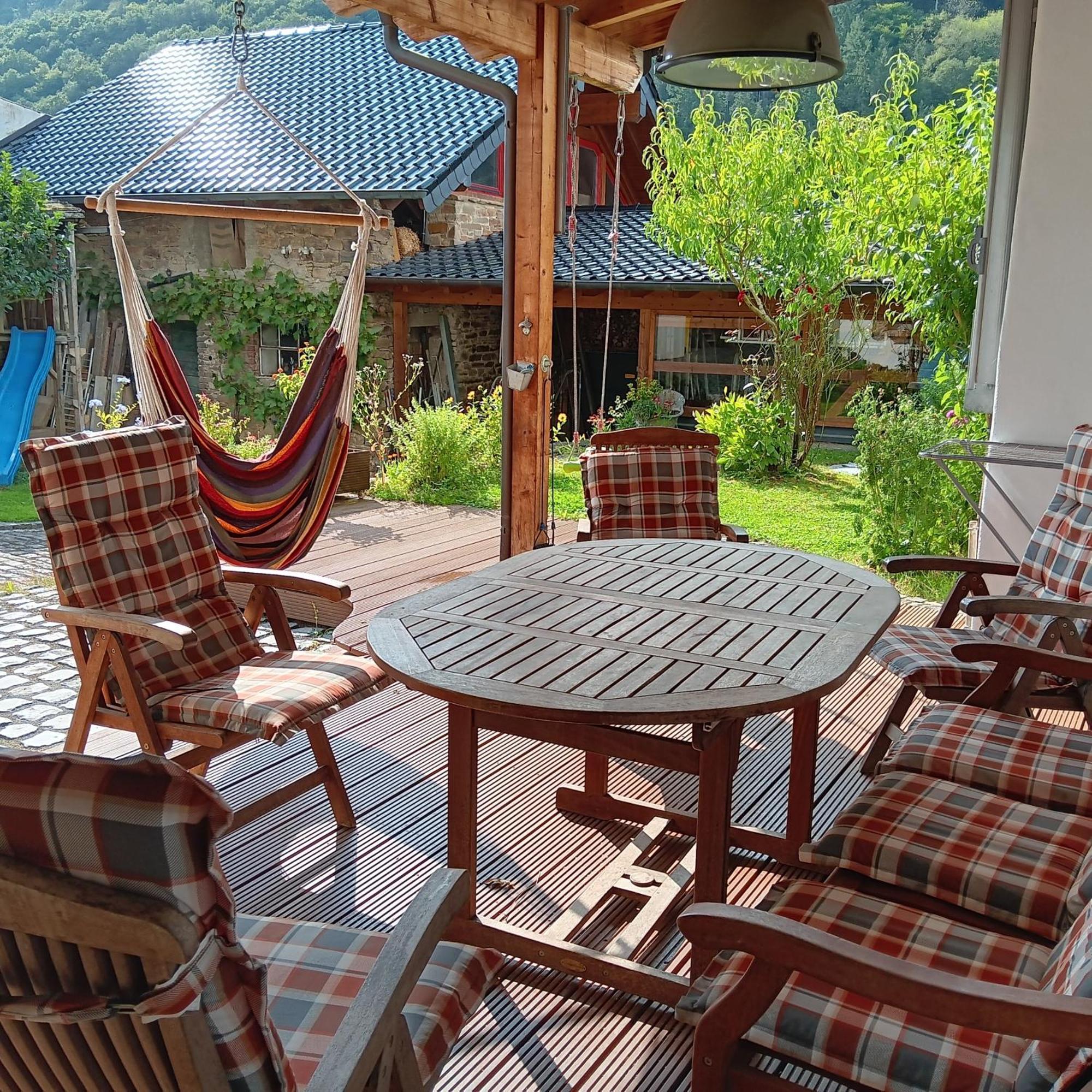 Eifler Brunnenhaus Villa Dumpelfeld Екстериор снимка